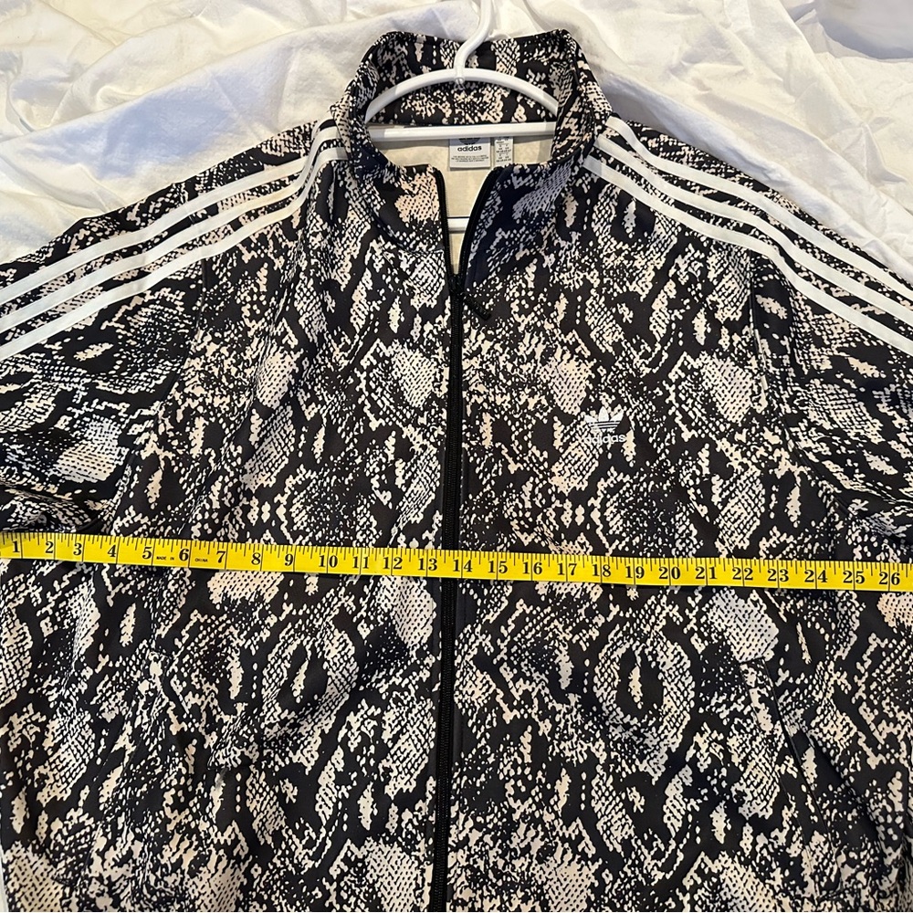 Adidas Women’s 4XL Preowned Black and White Snake Print Track Jacket